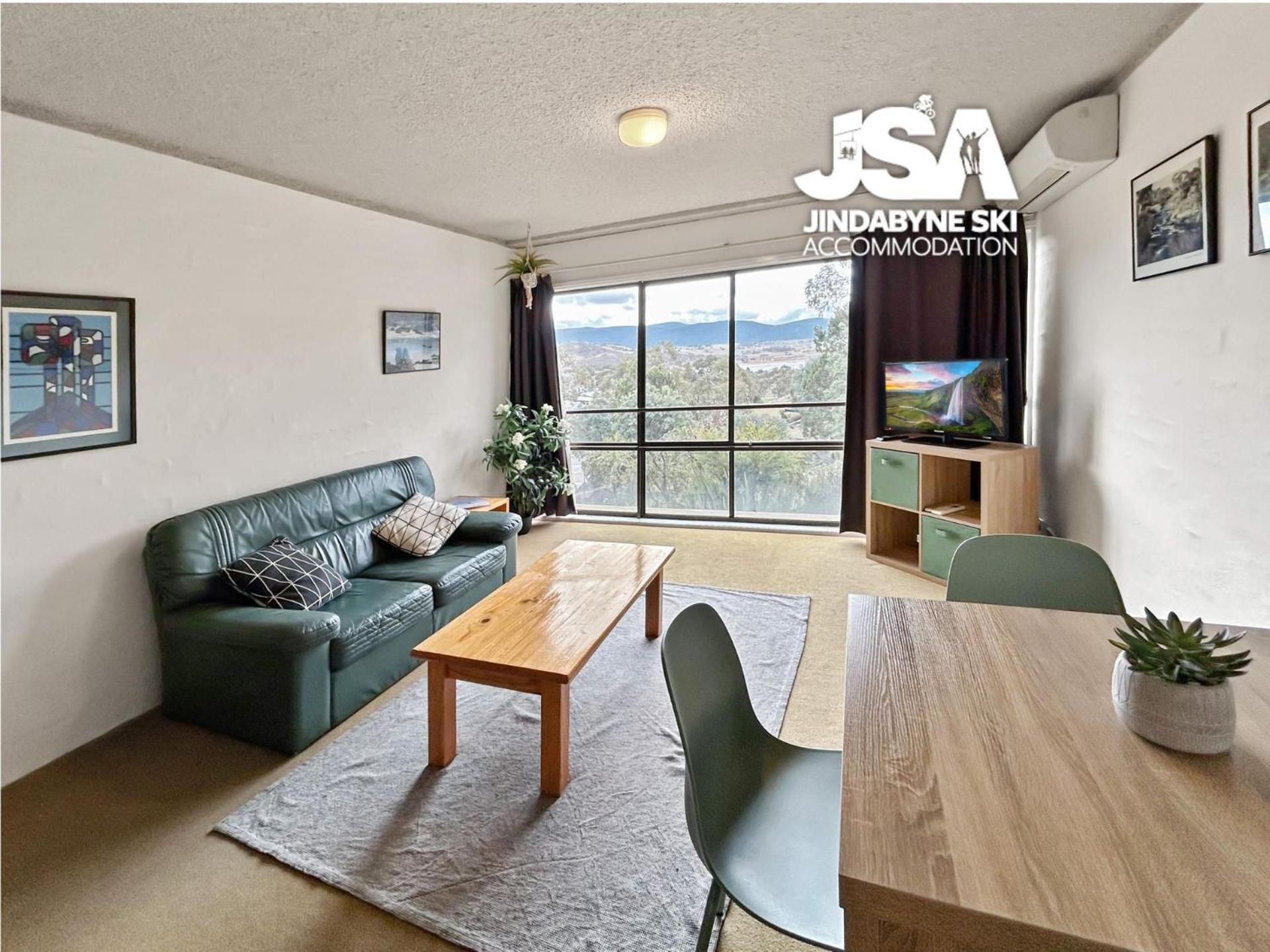 Alpine Mountain View Kirwan 10 Apartment