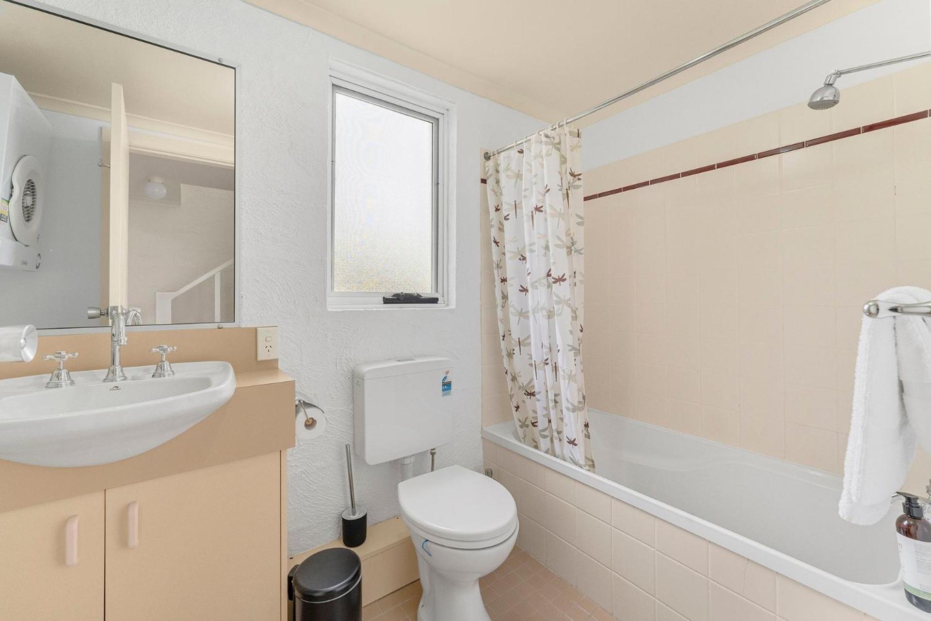 Parkwood 5 - 2br Split Level L Bath L Bbq L Location L Wifi