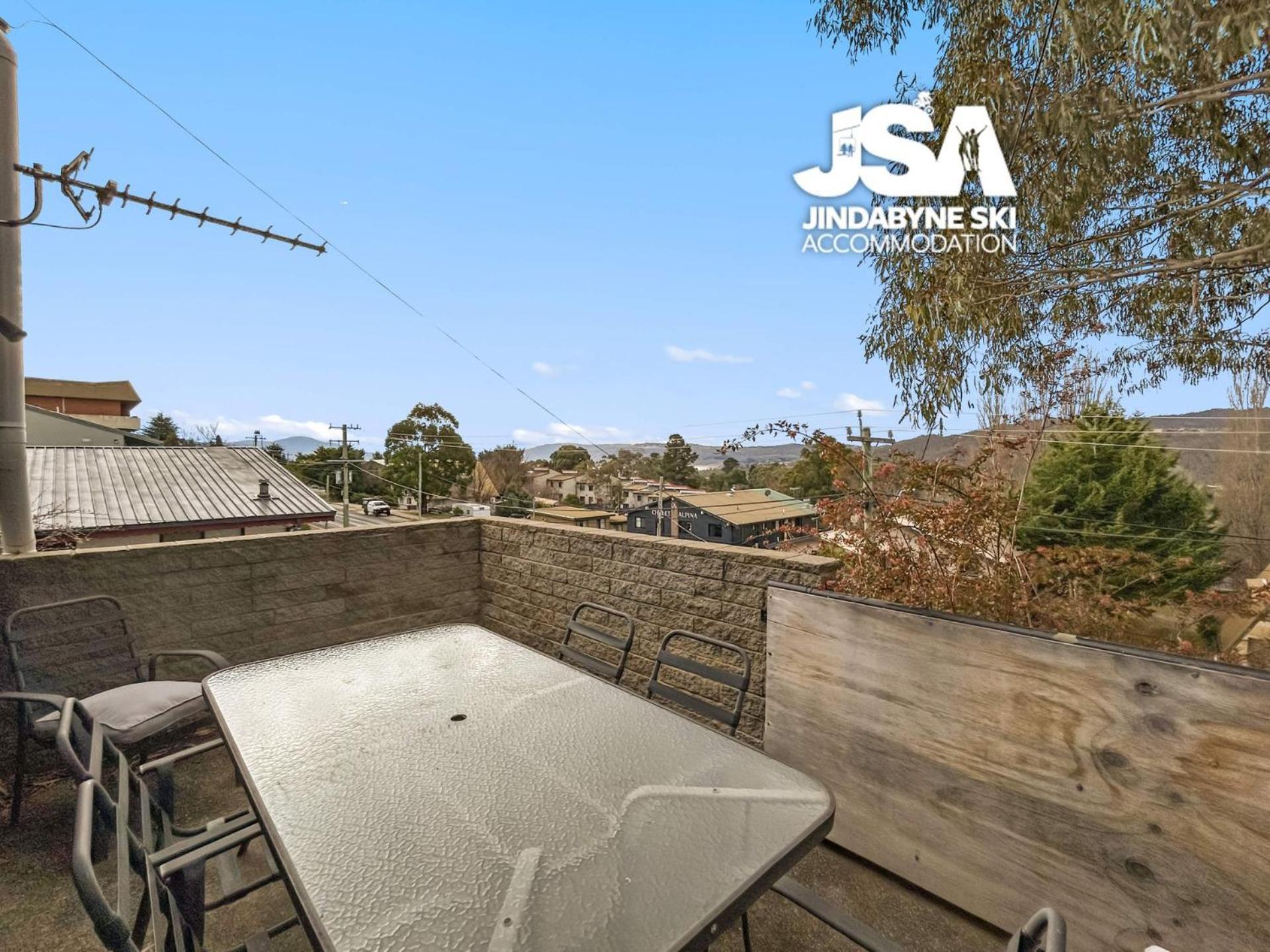Bundarra Apartment