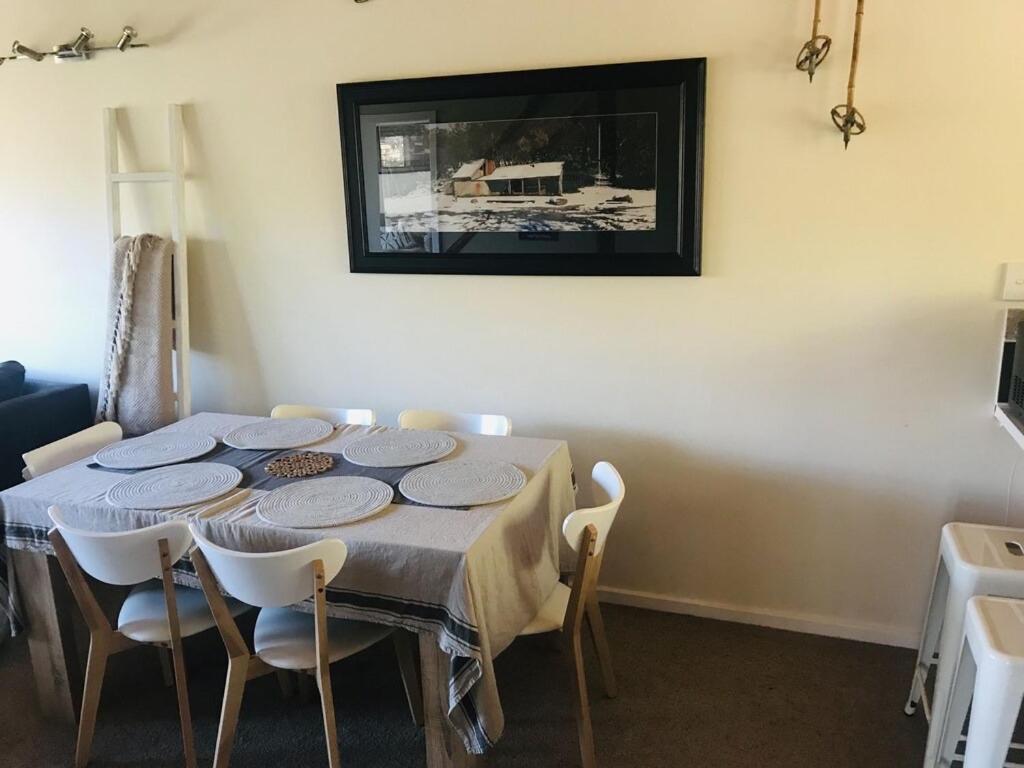 Yowie 3 - Yowie Apartment *