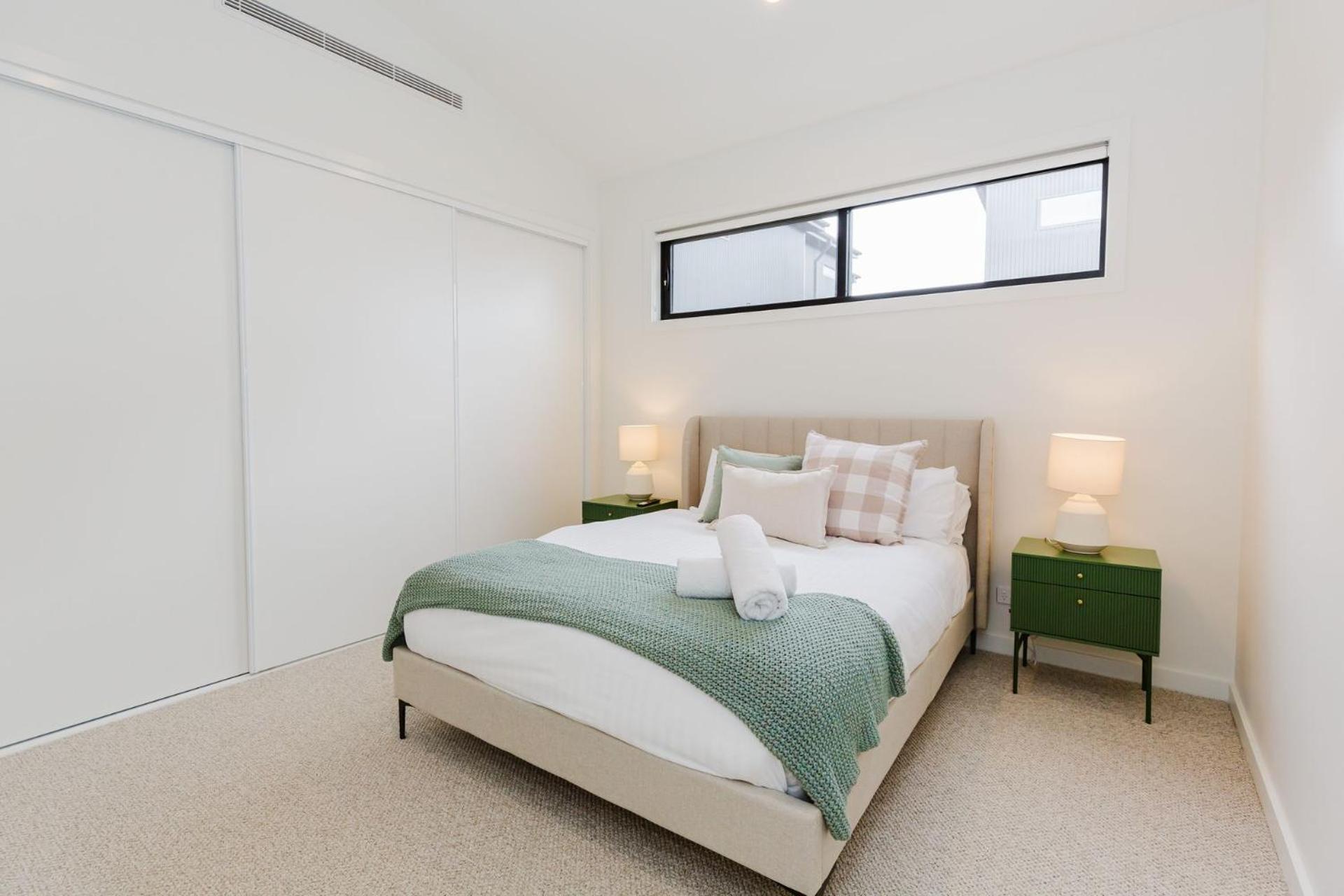 16b Rawson St