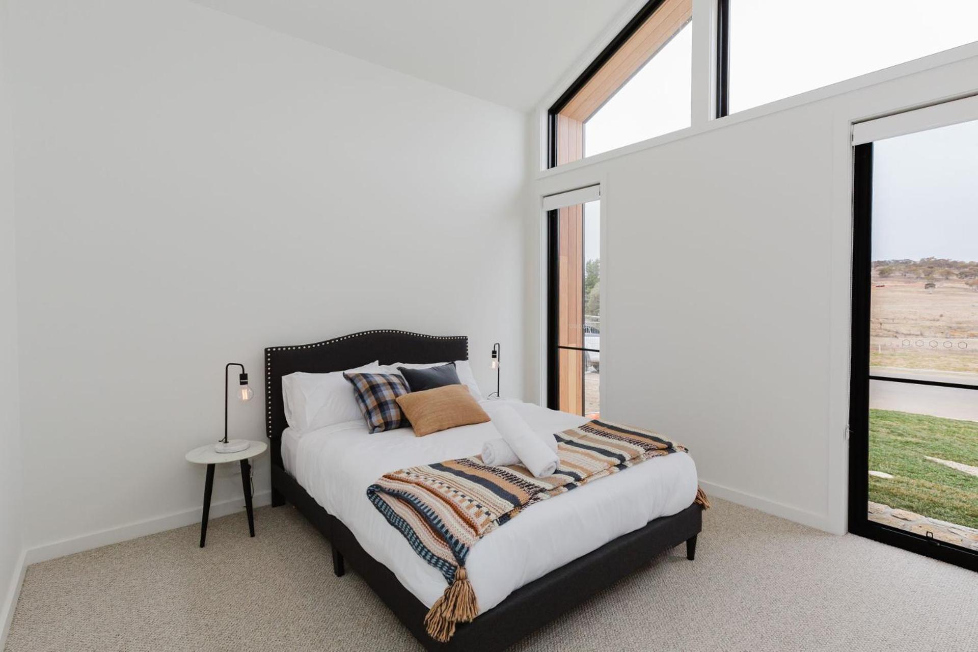 16b Rawson St
