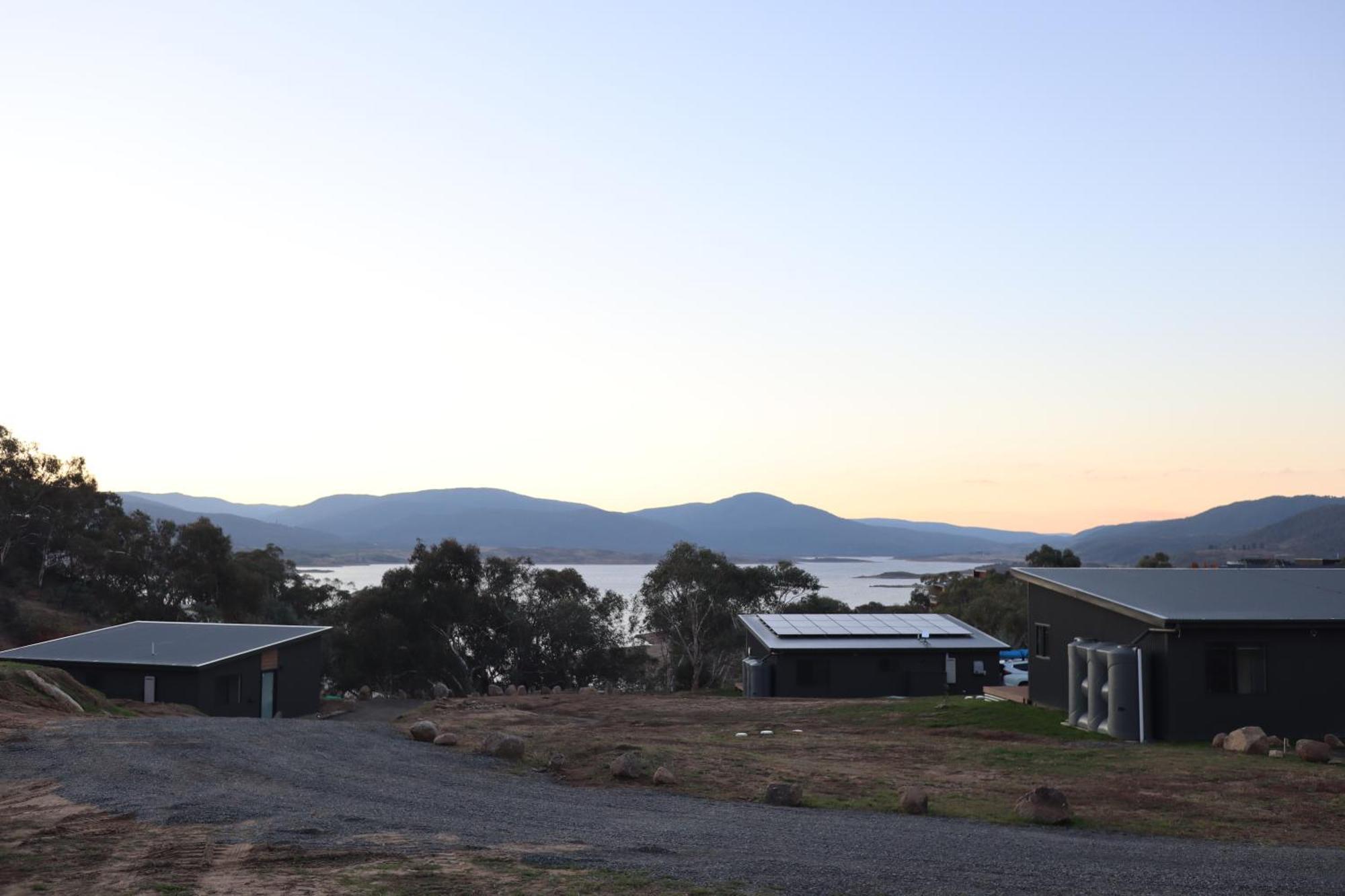 Hygge Eco Beautiful New With Amazing Views Jindabyne