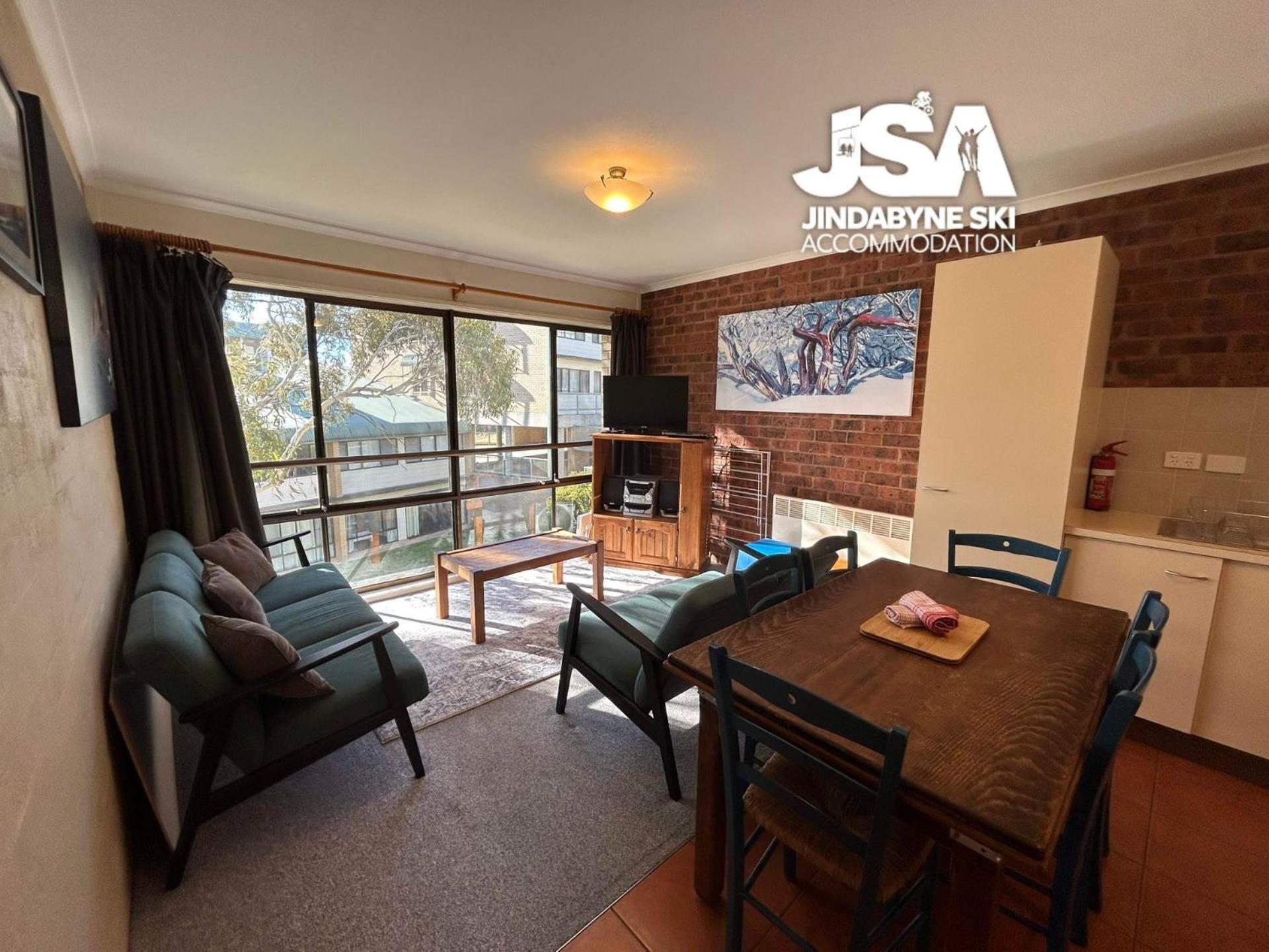 Mountain View Kirwan 32 Jindabyne