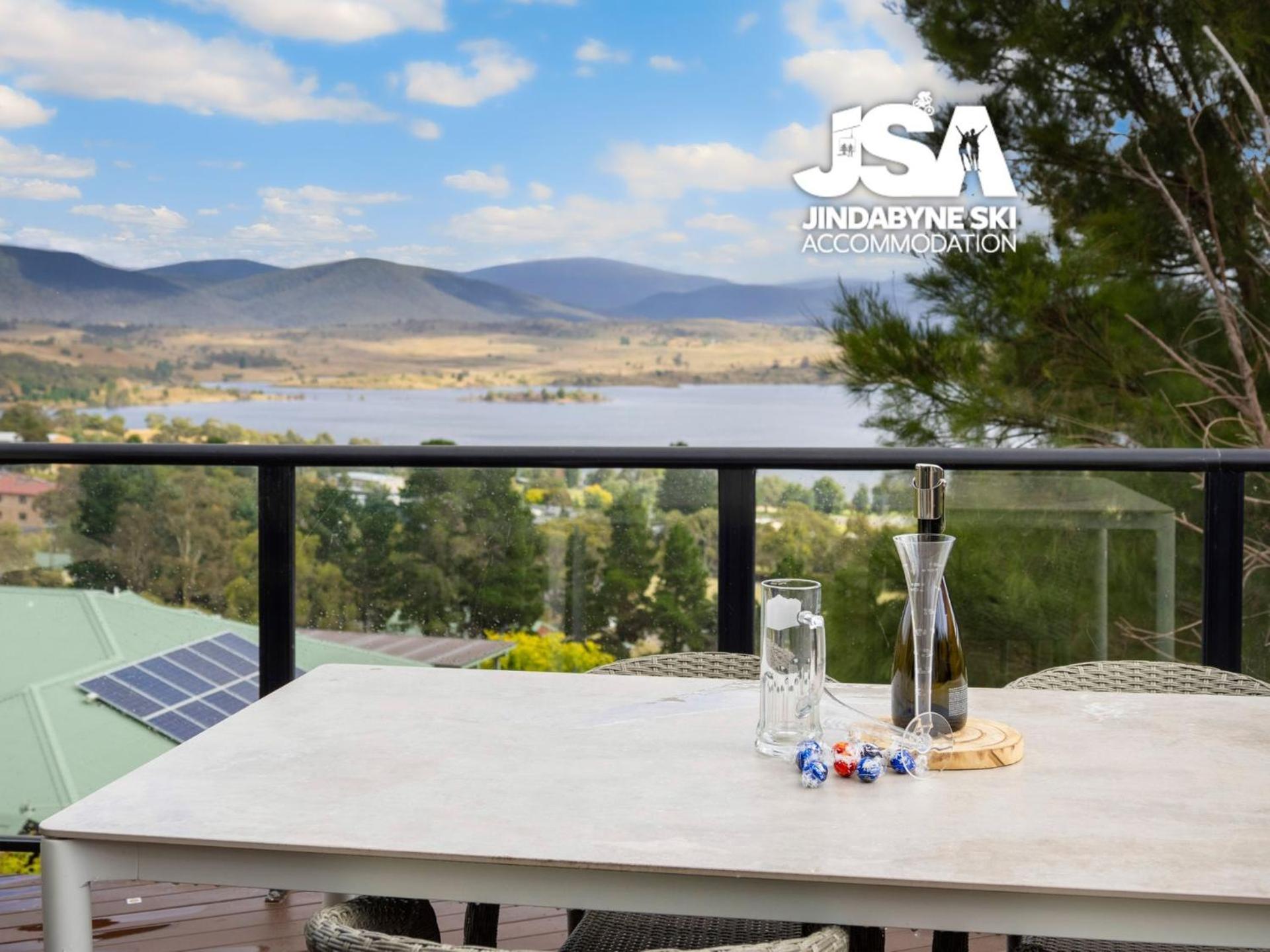 Lakeview Townhouse Holiday home Jindabyne