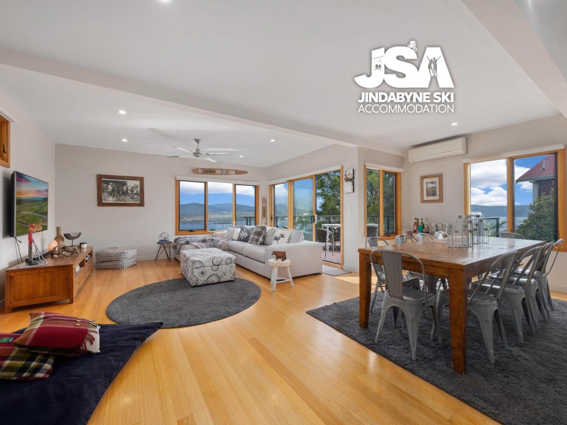Holiday home Lakeview Townhouse Jindabyne