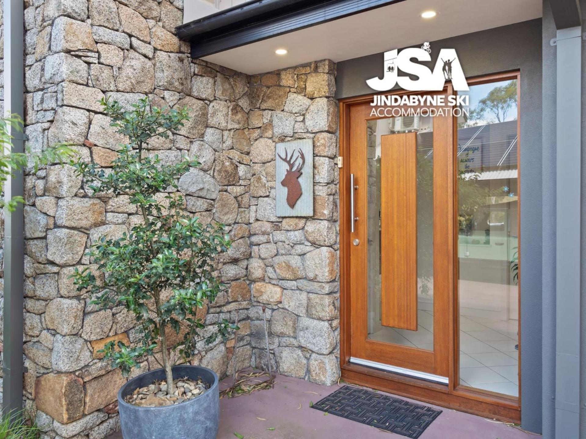 Holiday home Lakeview Townhouse Jindabyne