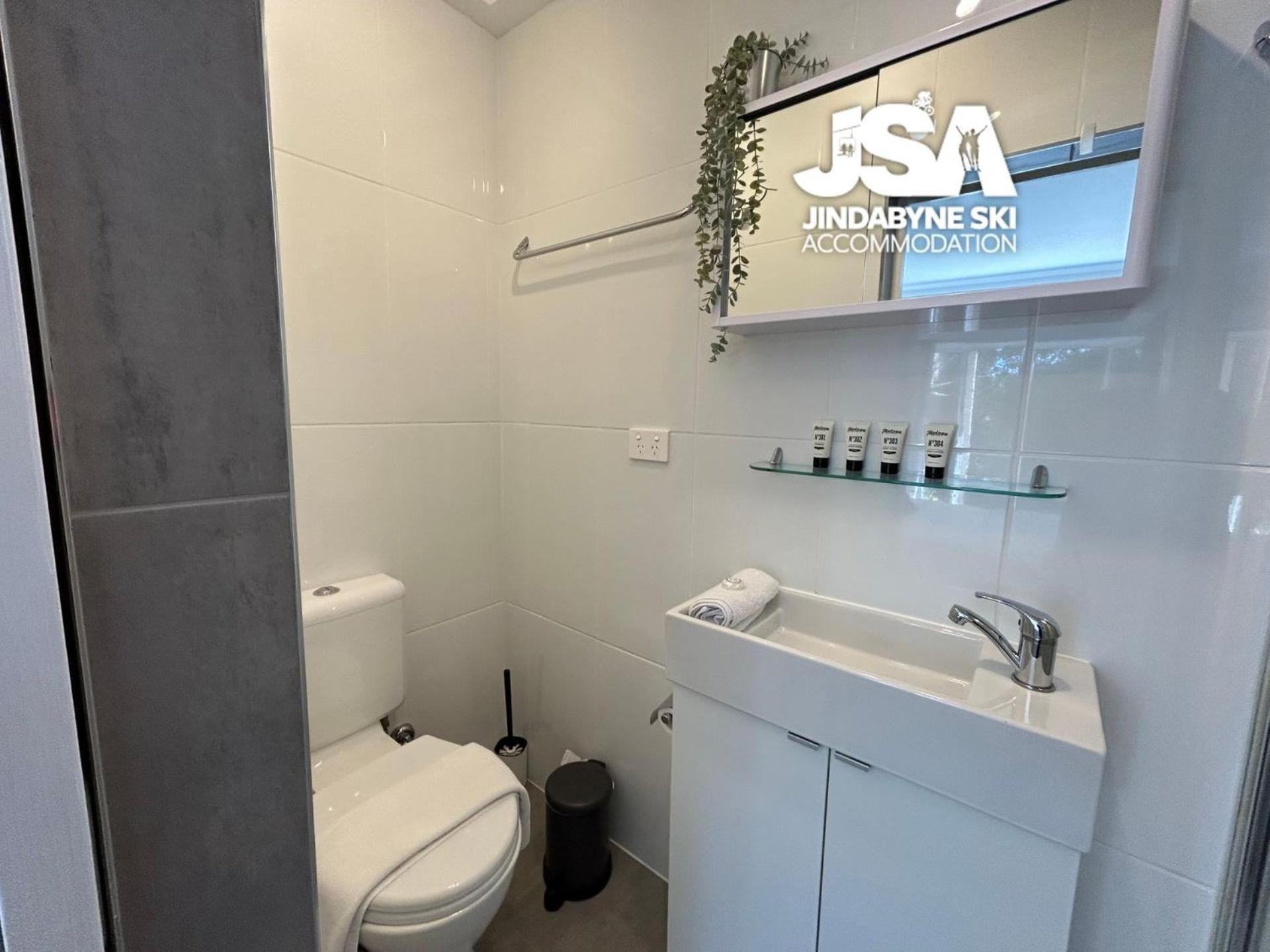 Vaby S 1 * Jindabyne