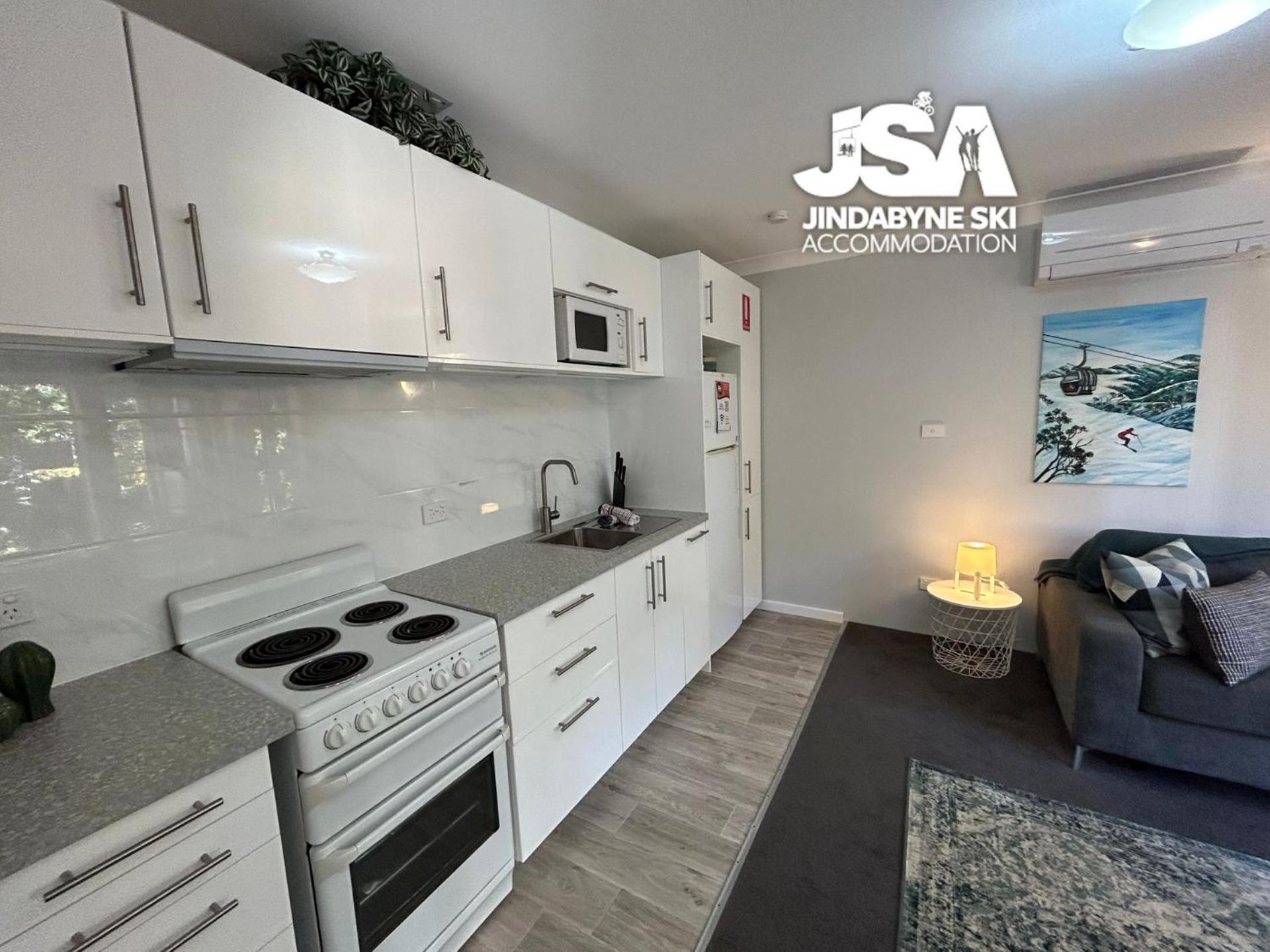 Vaby S 1 * Jindabyne