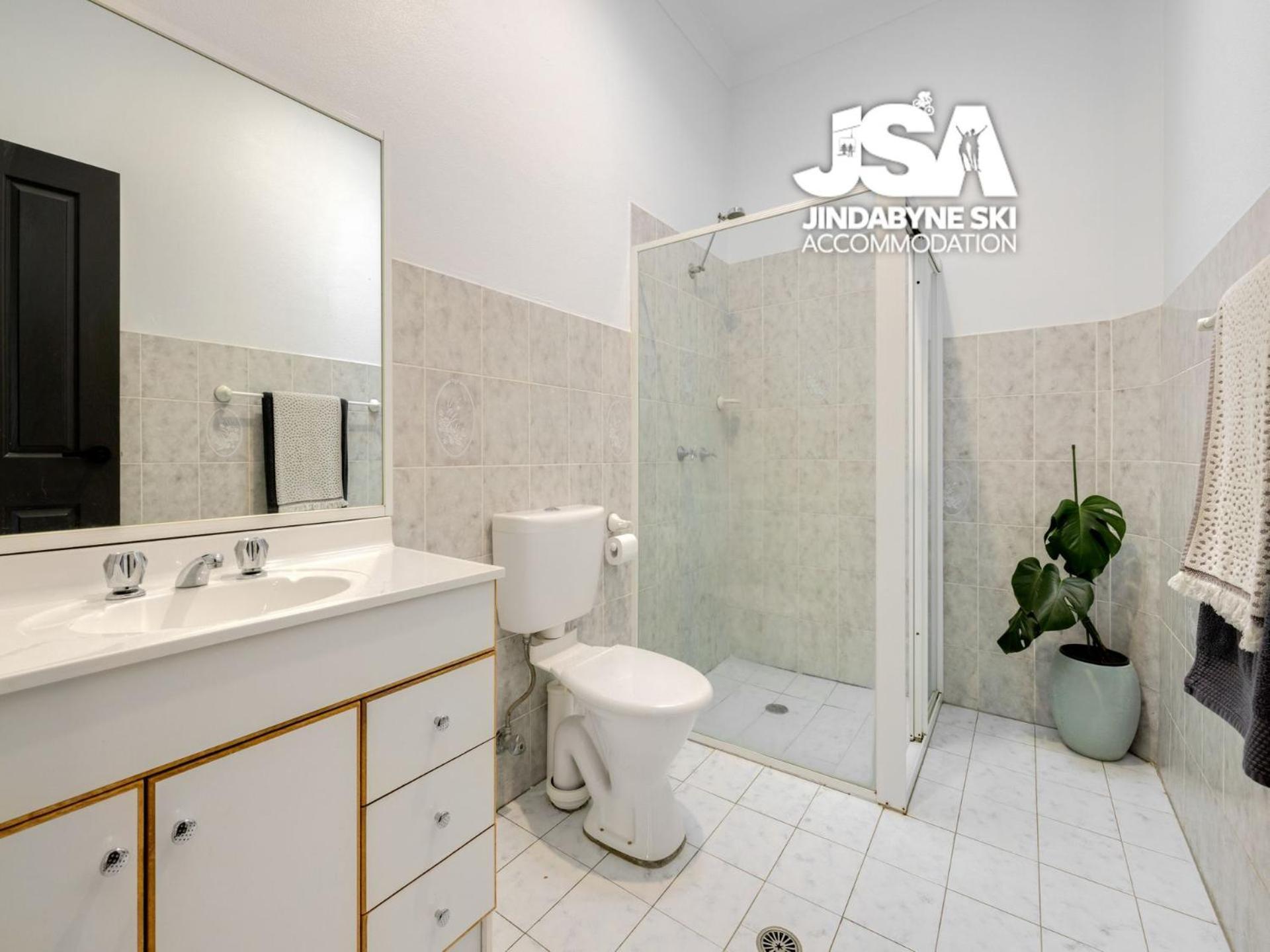 Twin Seasons 3 * Jindabyne