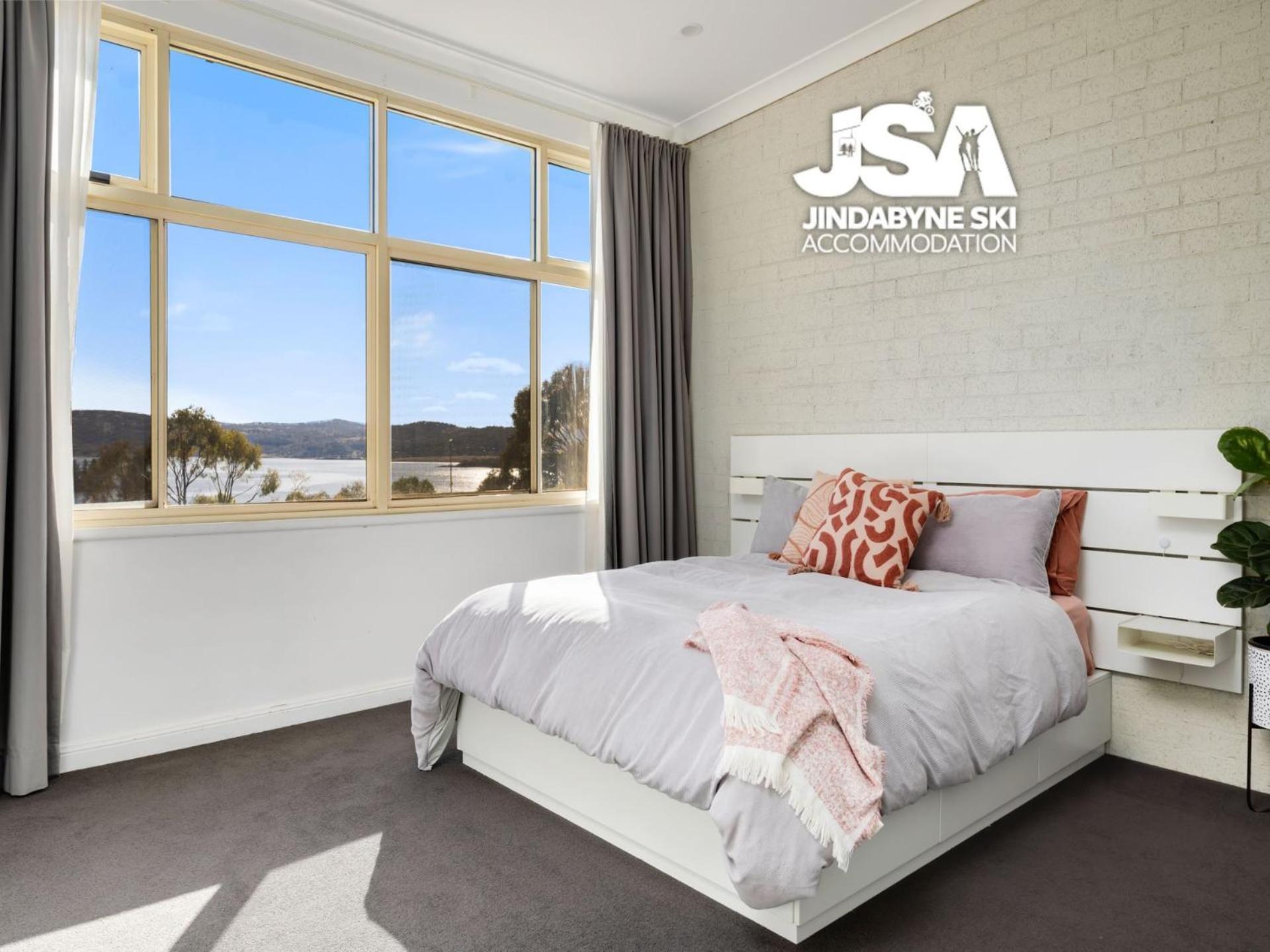 Twin Seasons 3 Jindabyne