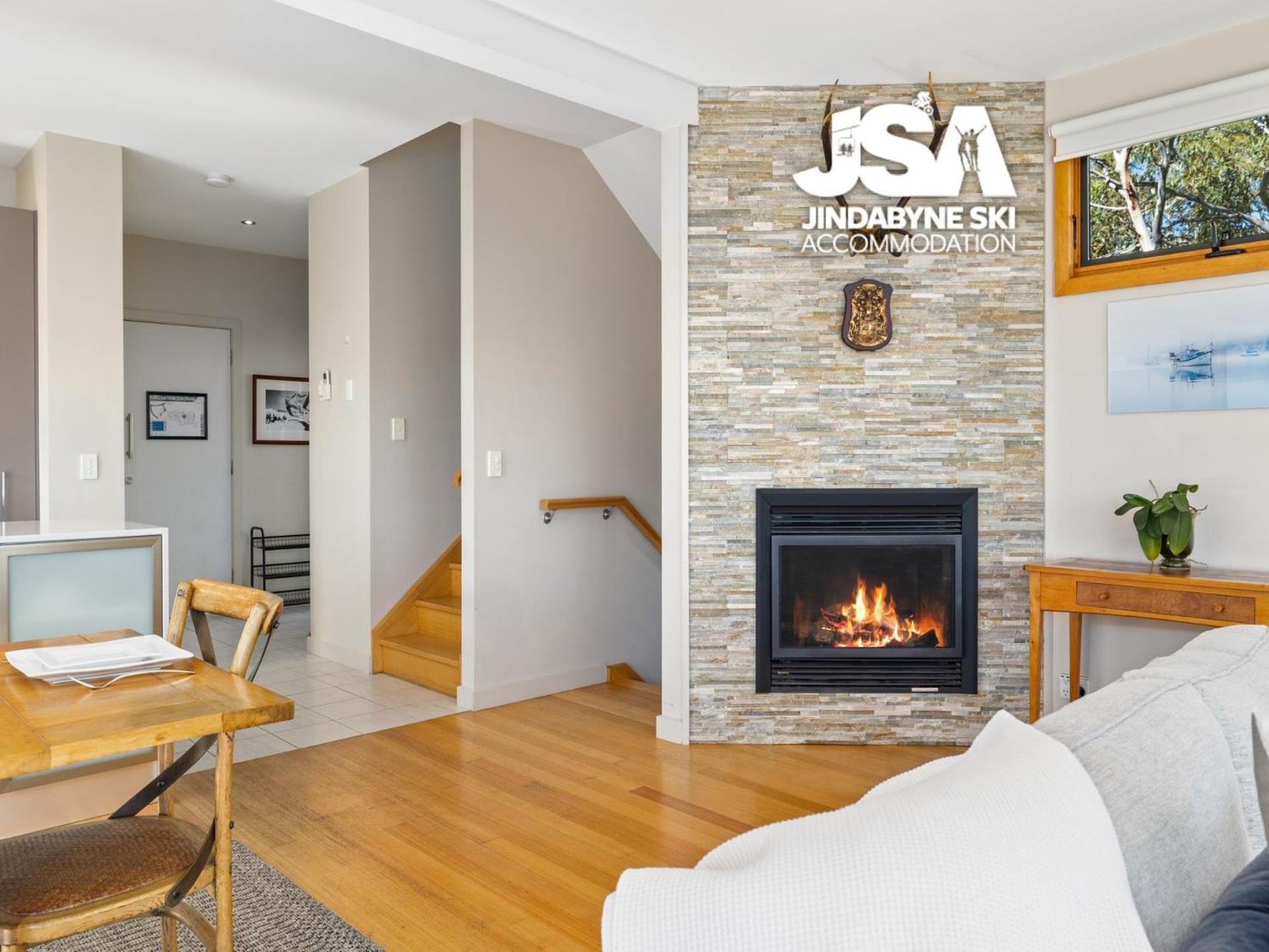 Snowy Mountains Townhouse Jindabyne