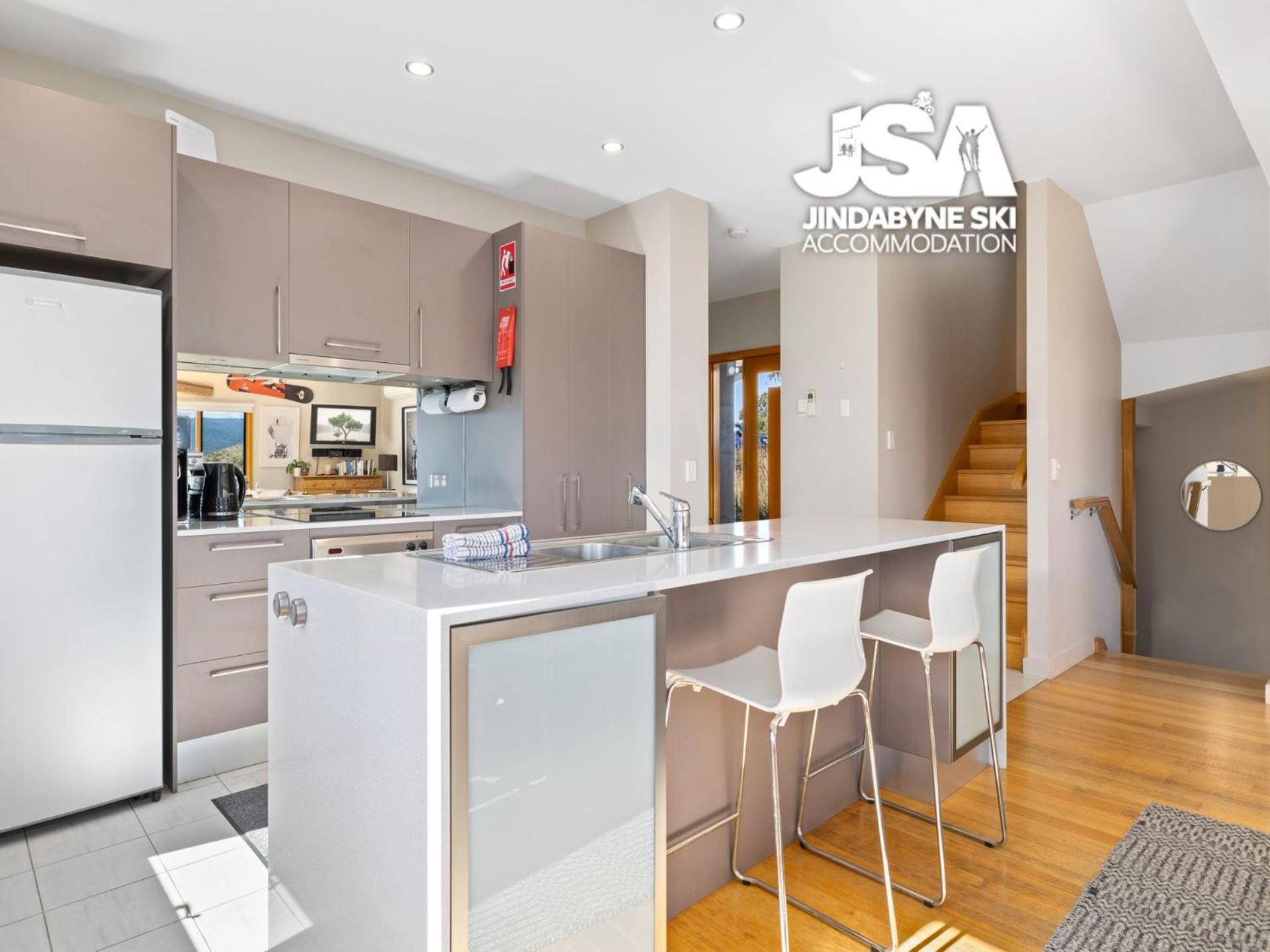 Snowy Mountains Townhouse Holiday home