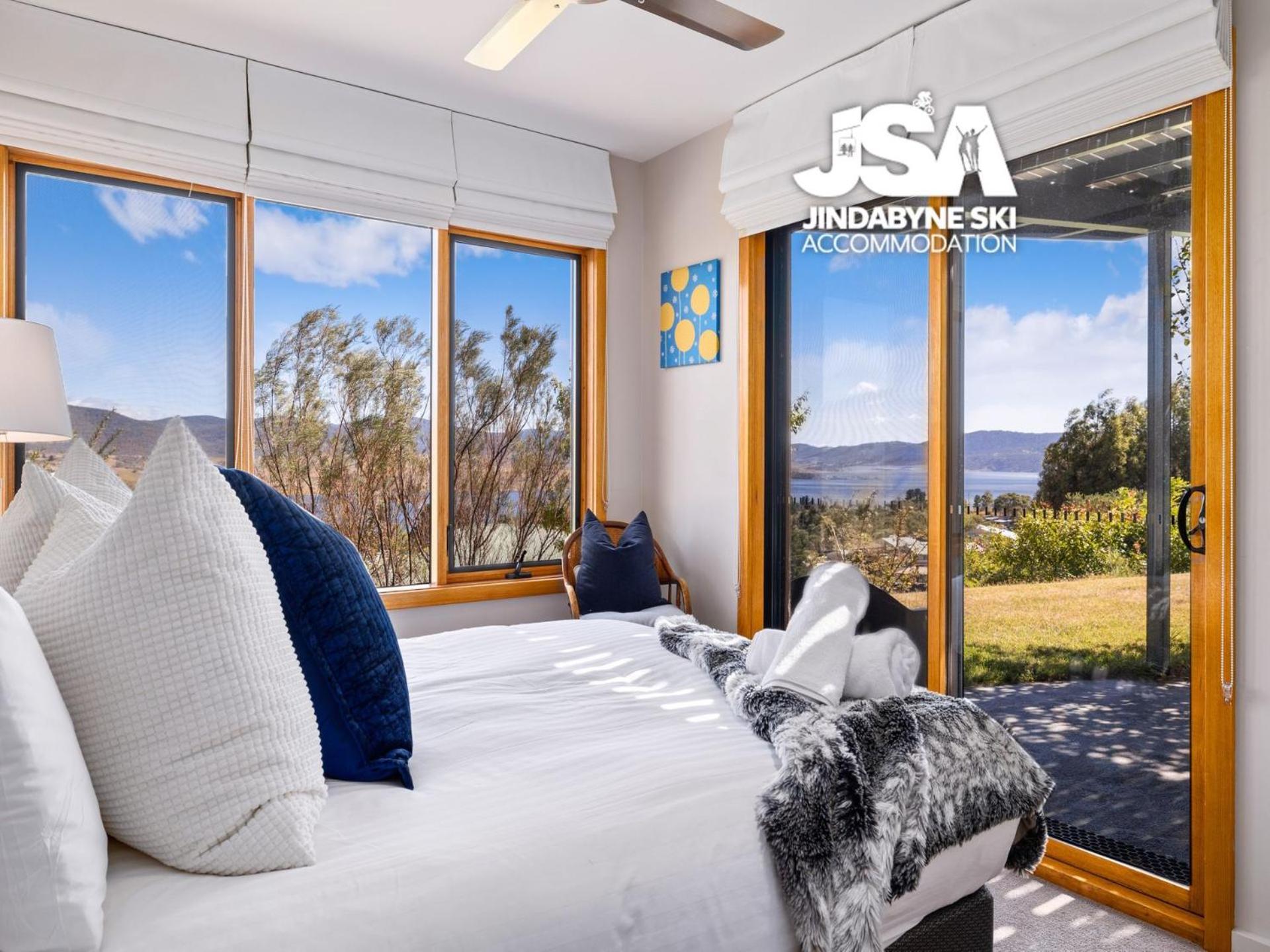Snowy Mountains Townhouse Holiday home