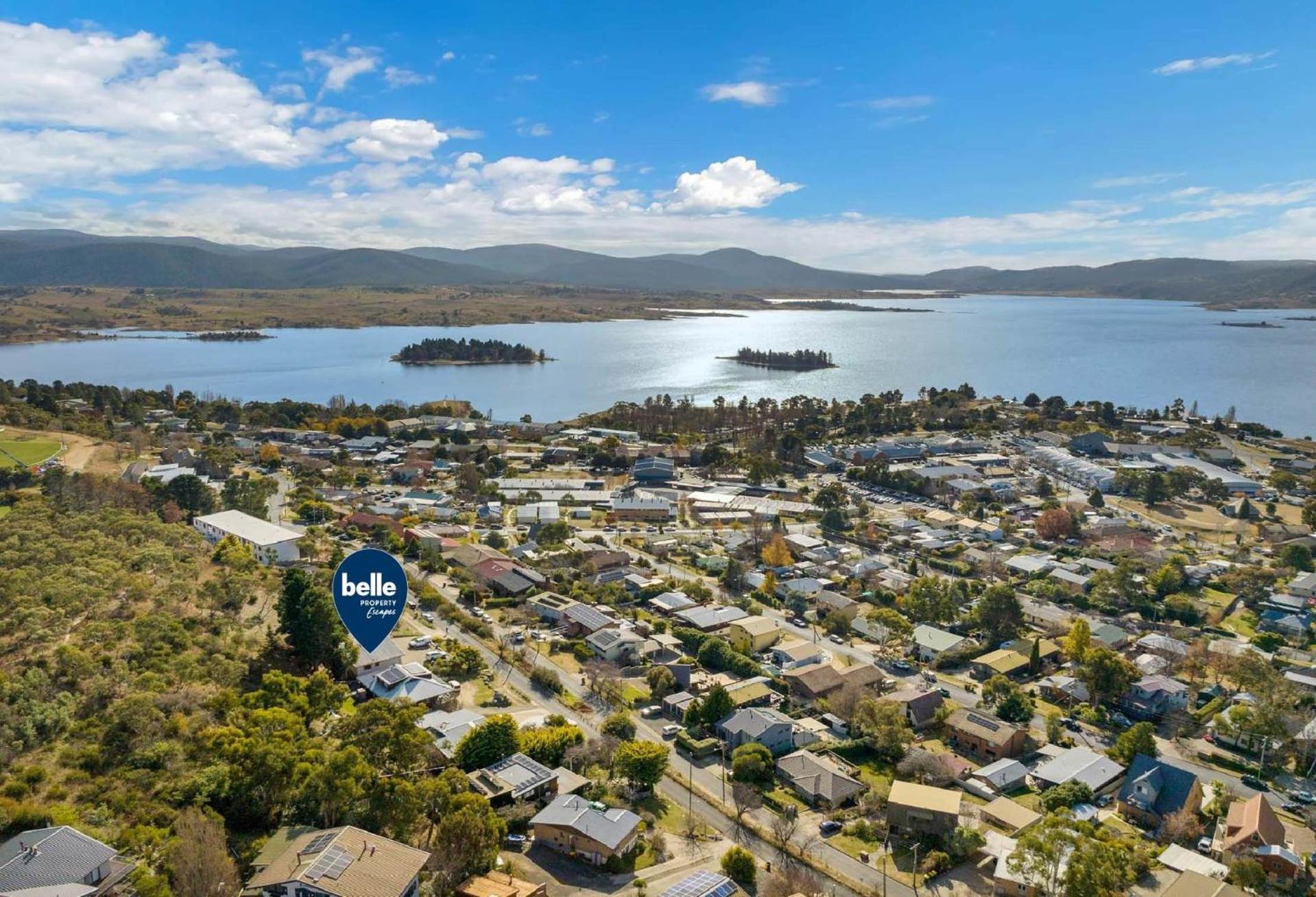 Elvira * Jindabyne