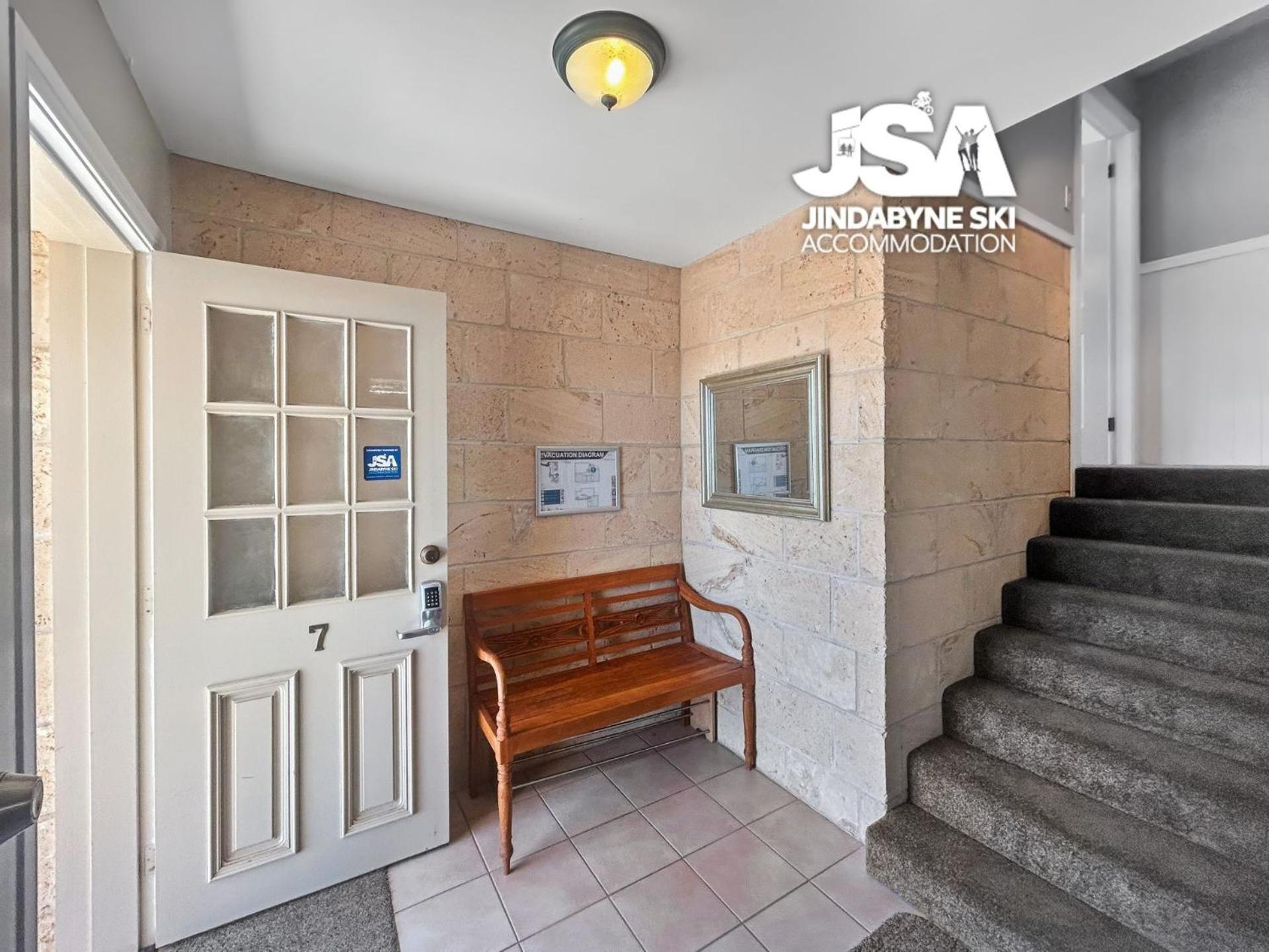 Dromaius 7 Holiday home Jindabyne