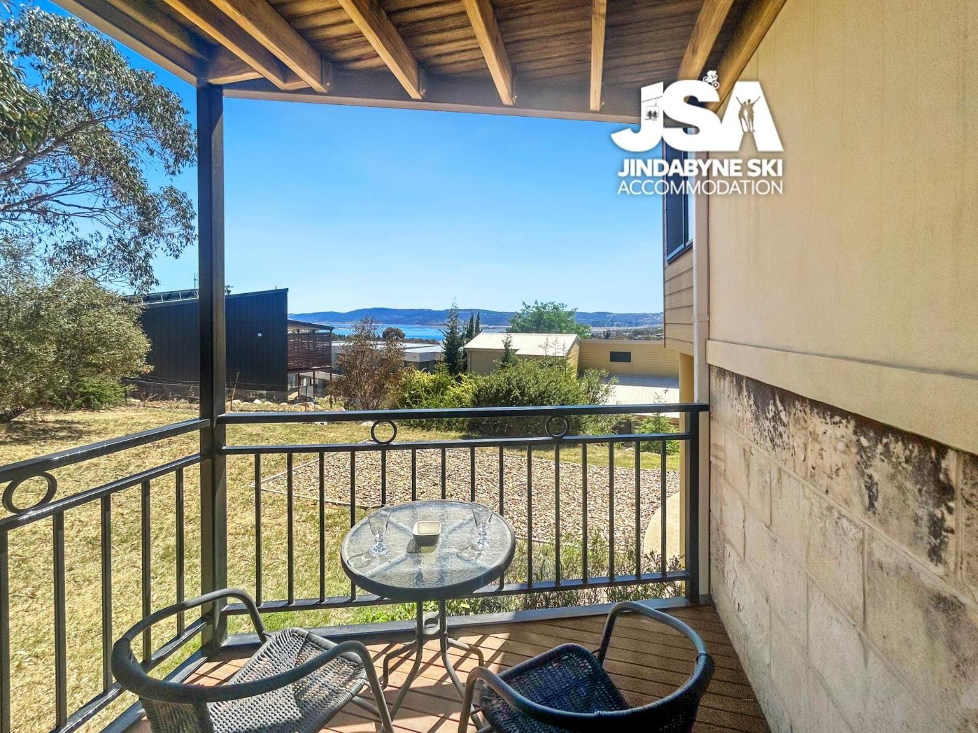 Dromaius 6 * Jindabyne