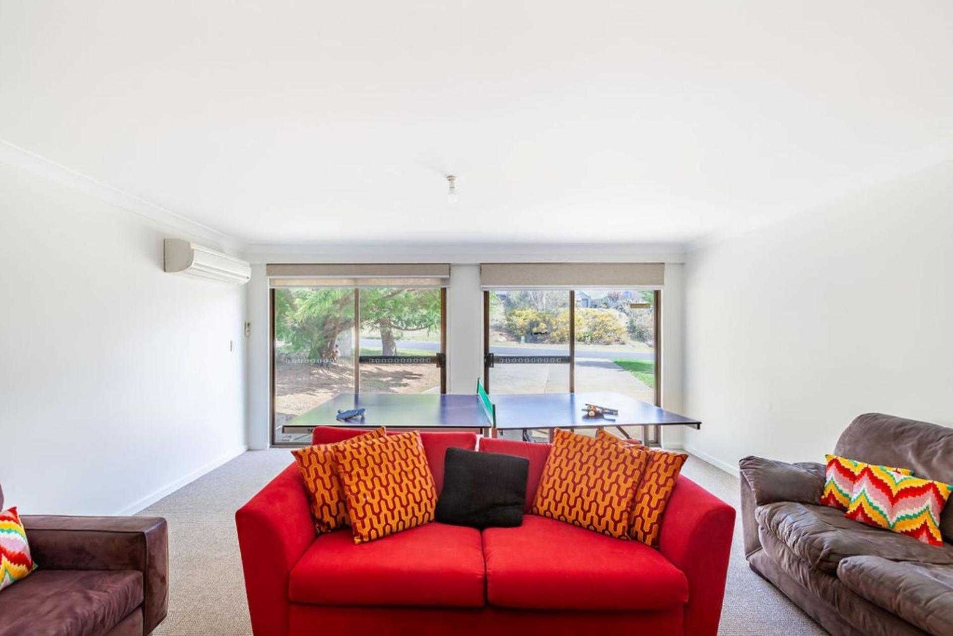 Fingal Snow Vinces Place 108 Gippsland Street * Jindabyne