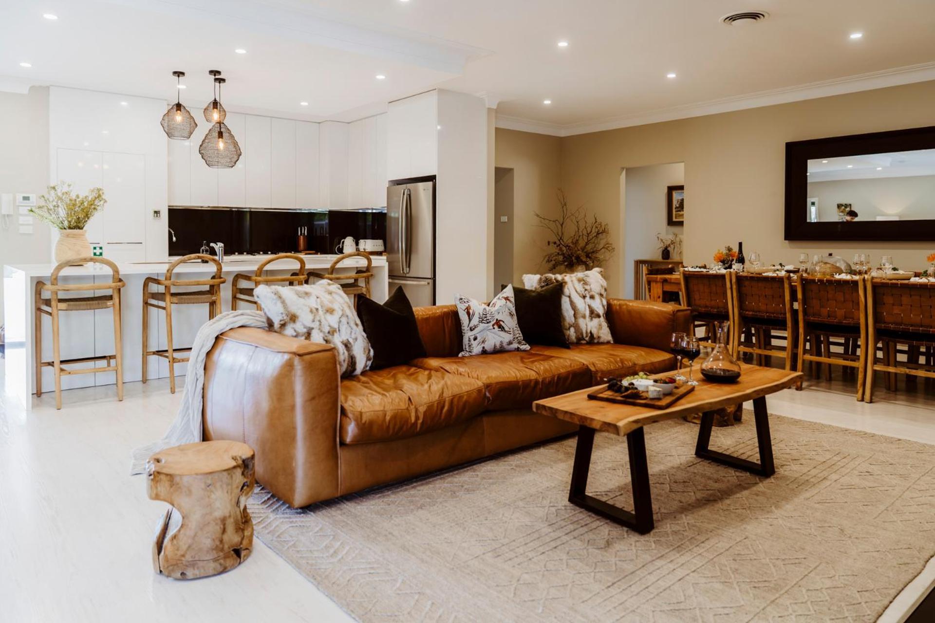 Hamilton House - Snowy Mountain Luxury Jindabyne