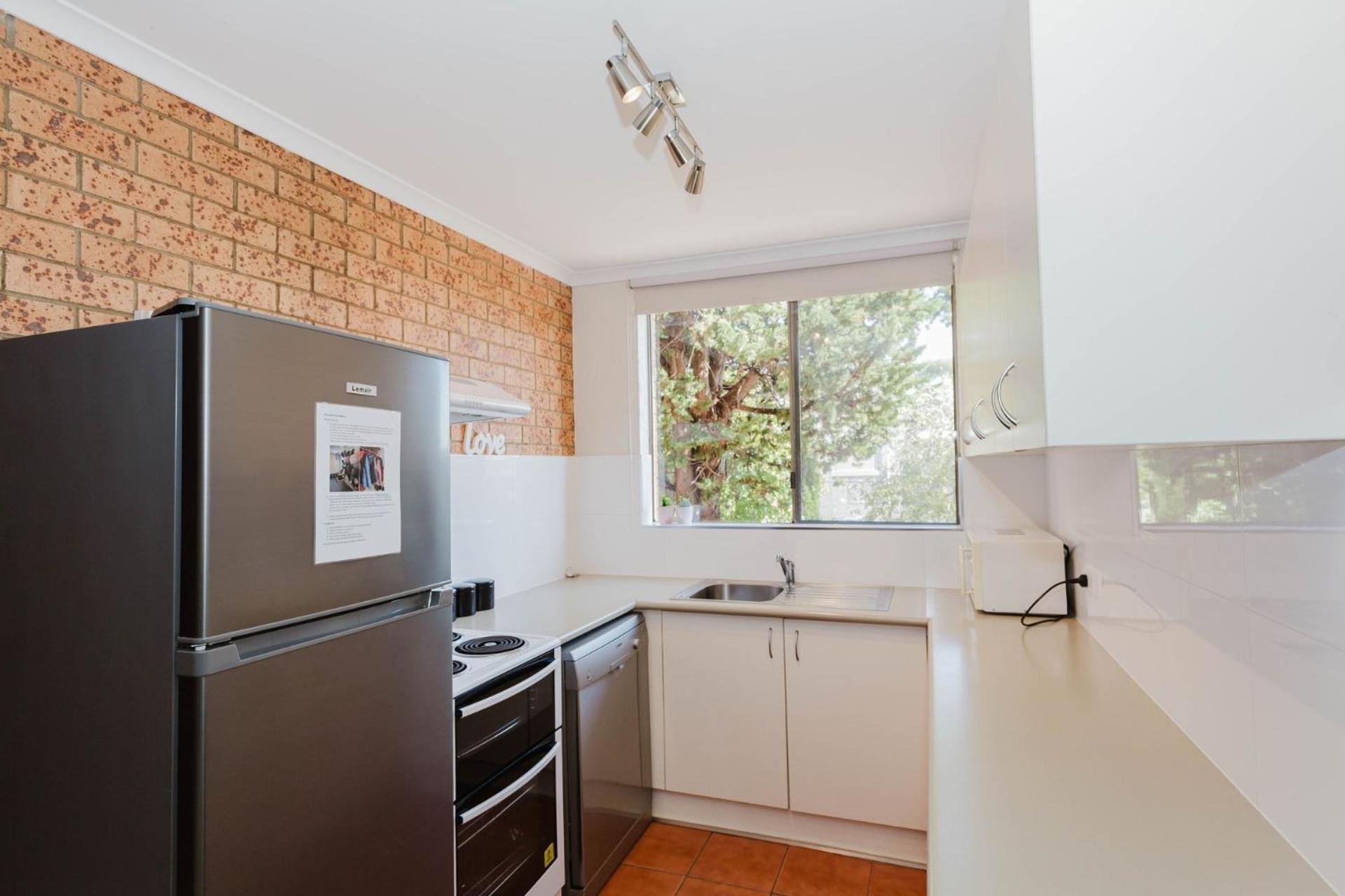 St Moritz - 7-36 Gippsland Street Apartment *