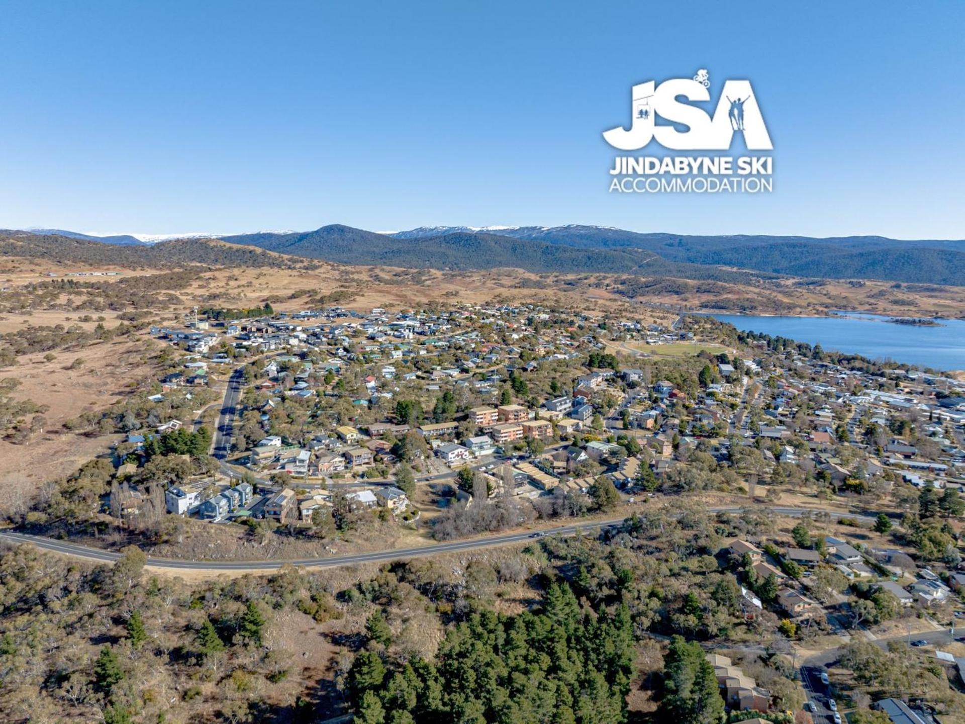 Bluegums 3 - 2 Bedroom Sleeps 6 With Great Views Apartment Jindabyne
