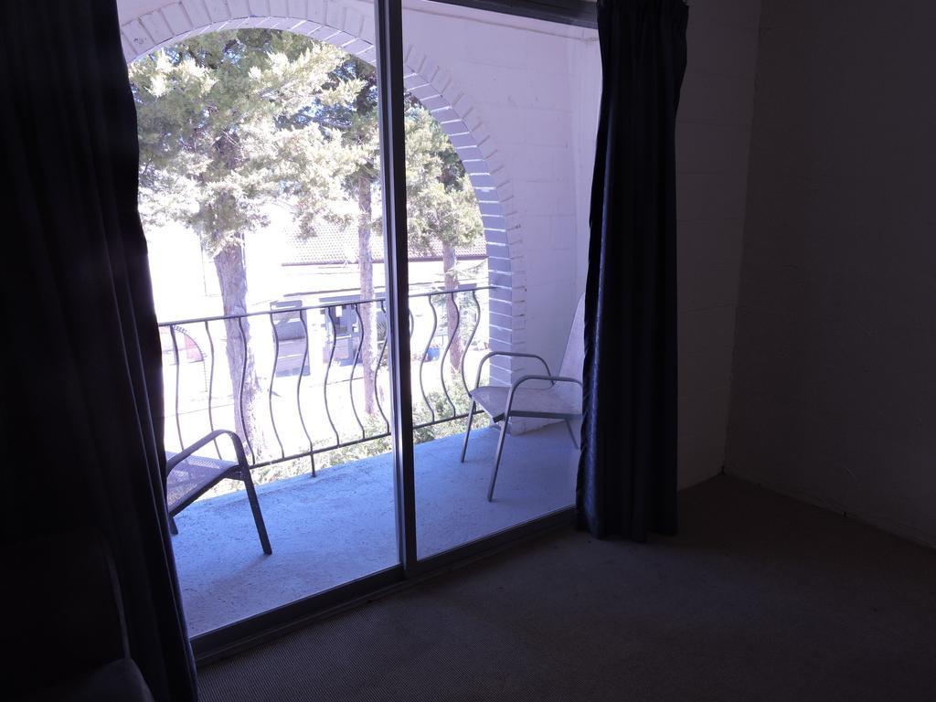 Siesta Motel