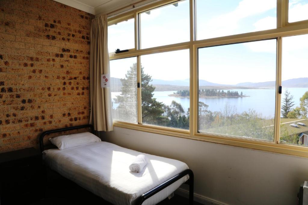 Twin Seasons 2 * Jindabyne