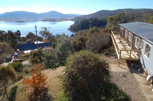 East Travellers * Jindabyne