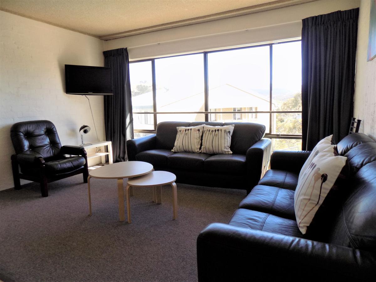 Mountain View, Kirwan 47