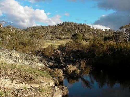 Mowamba River