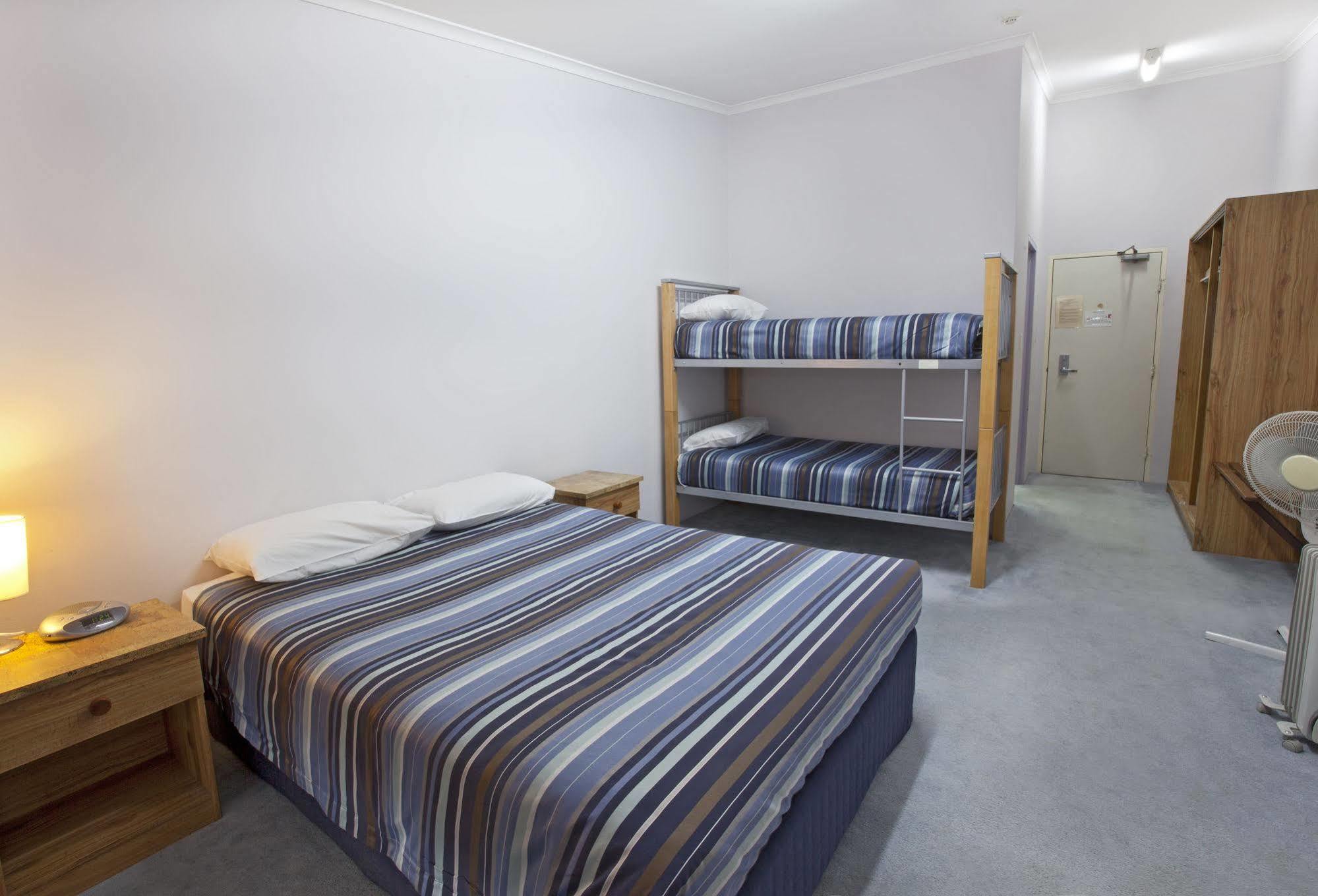 Banjo Paterson Jindabyne