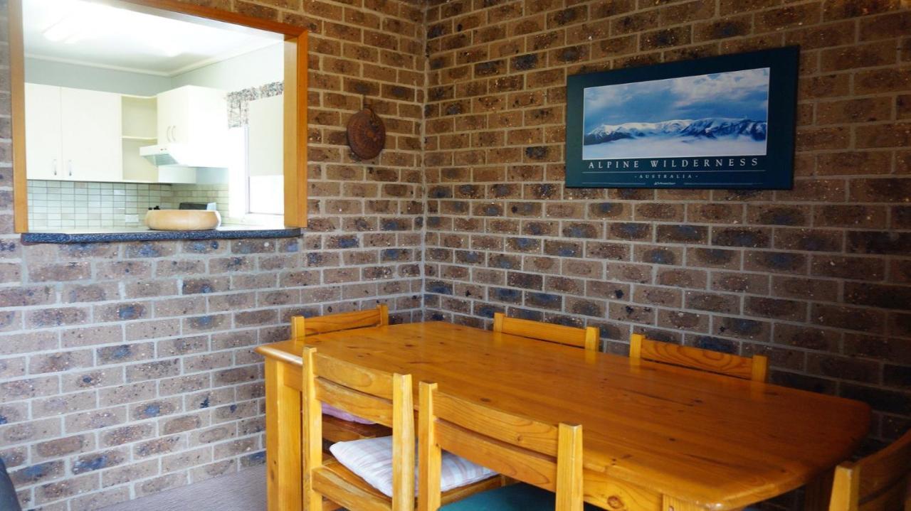 Bundilla 3 - Views From The Balcony Apartment Jindabyne