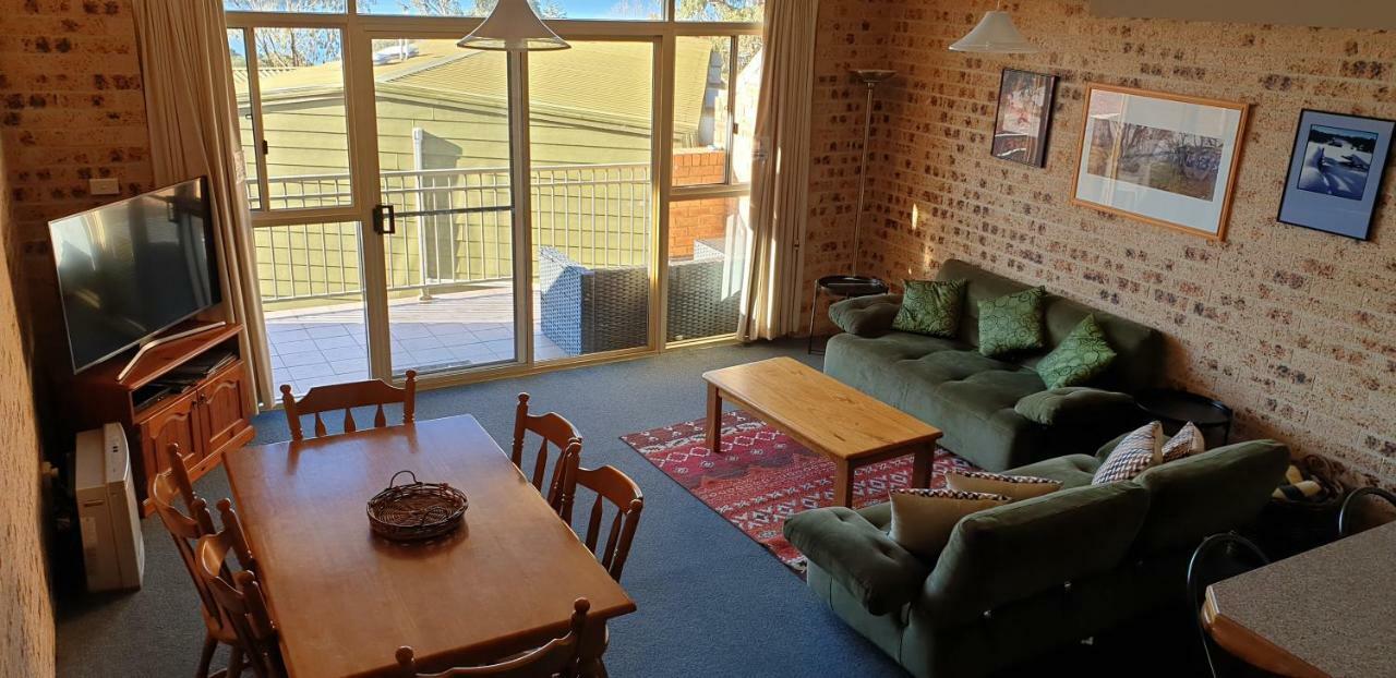 Twin Seasons 2 * Jindabyne