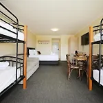Lake Jindabyne Hotel