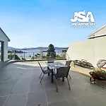 The Summit 16