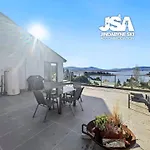 The Summit 16