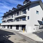 Lake Jindabyne Hotel