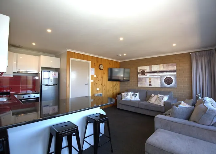 Snowy Saga 1 46 Gippsland Street