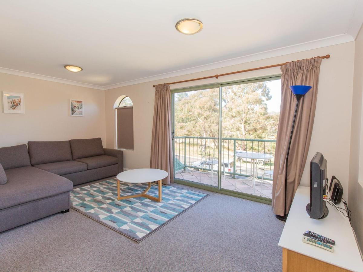 Cobb And Co 3 39 Cobbon Cres Holiday home *