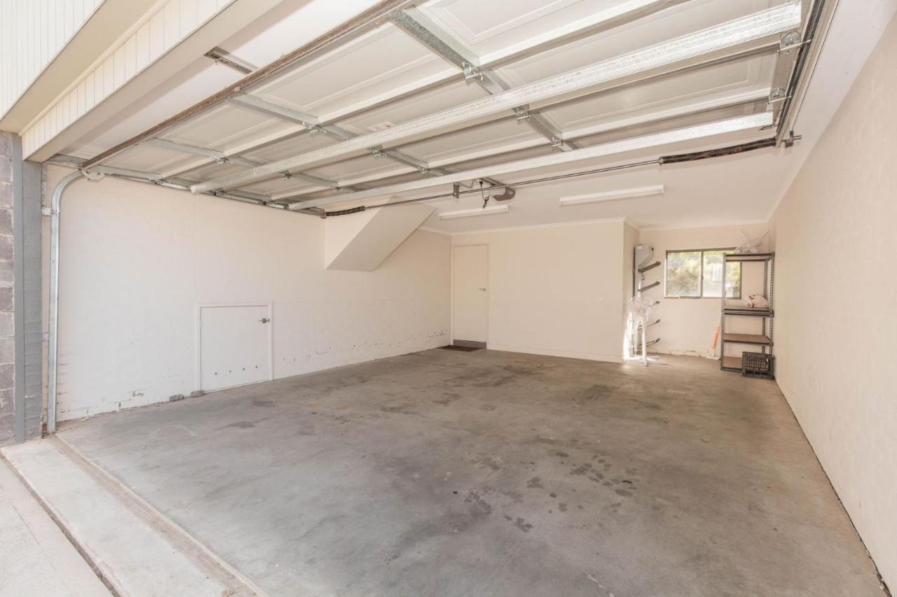 Boronia 4 30 Nettin Circuit Apartment *
