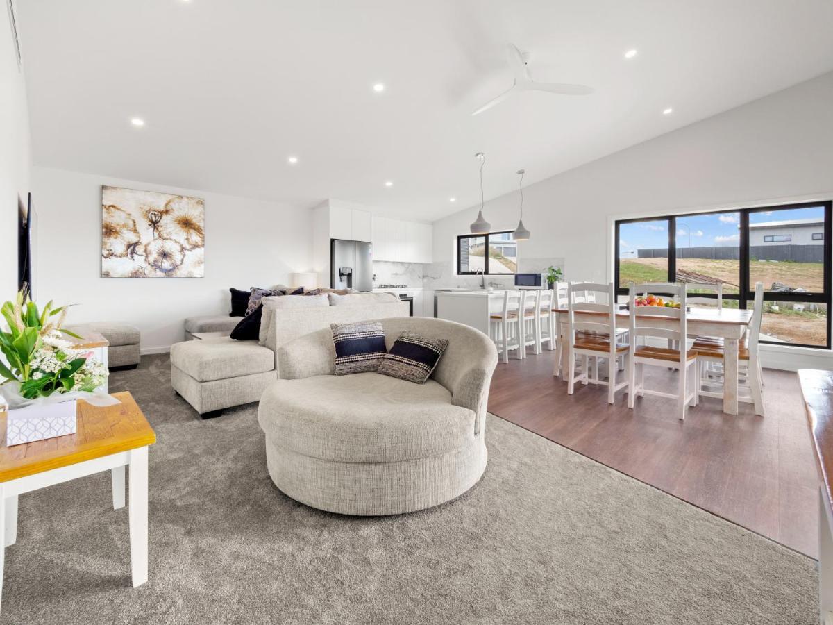 Luxury 5 Bedroom - Sentinel - Snowy Mountains - Holiday home Jindabyne