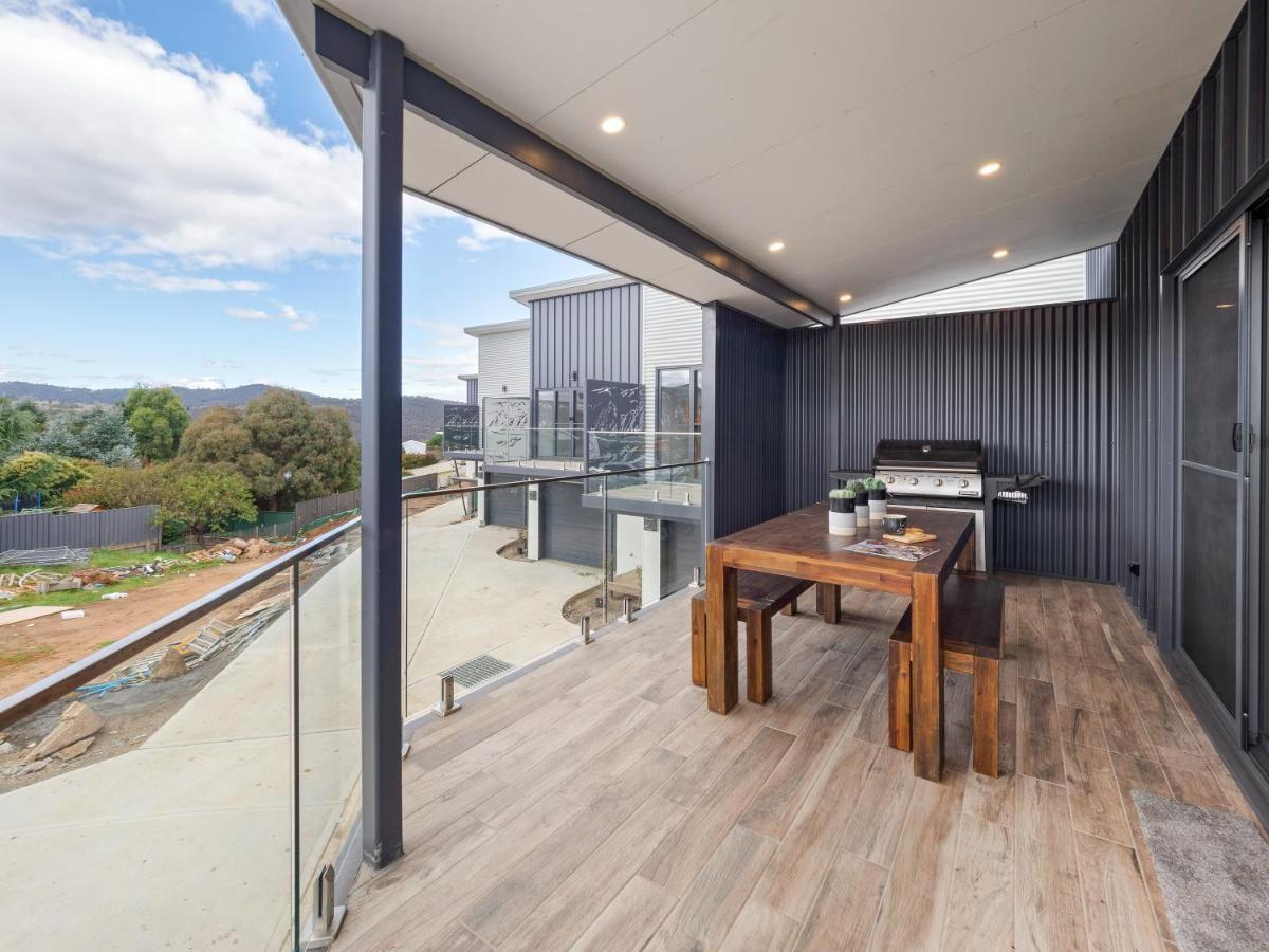 Luxury 5 Bedroom - Sentinel - Snowy Mountains - * Jindabyne