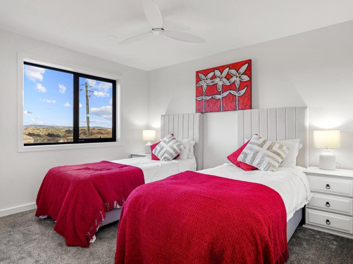 Holiday home Luxury 5 Bedroom - Sentinel - Snowy Mountains -