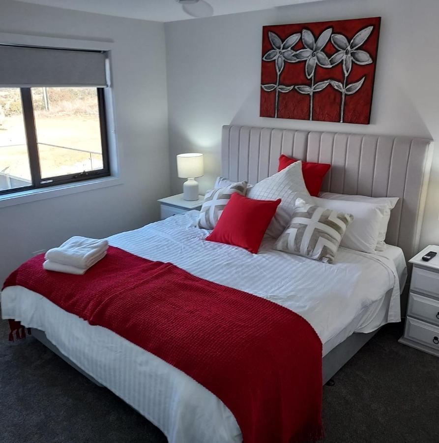 Holiday home Luxury 5 Bedroom - Sentinel - Snowy Mountains - *