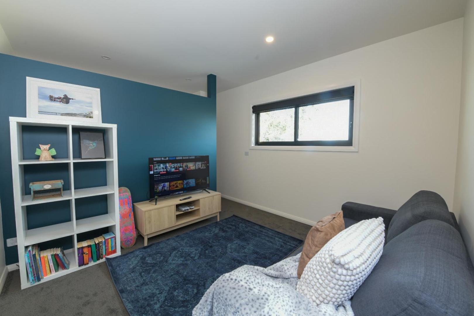 Snowbell - Mountain View, 4br Modern Detached Jindabyne