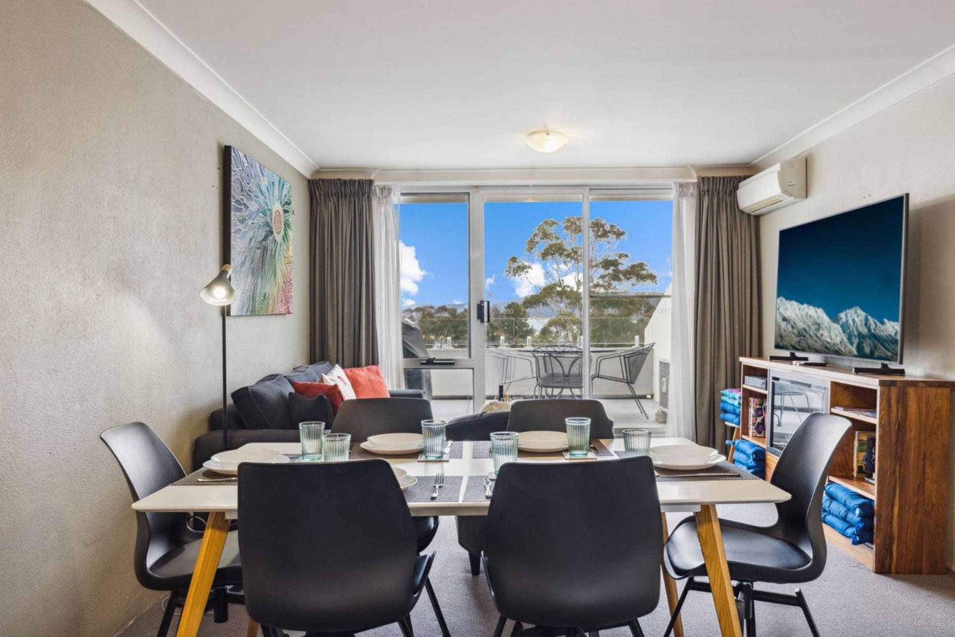 Horizons 111 * Jindabyne