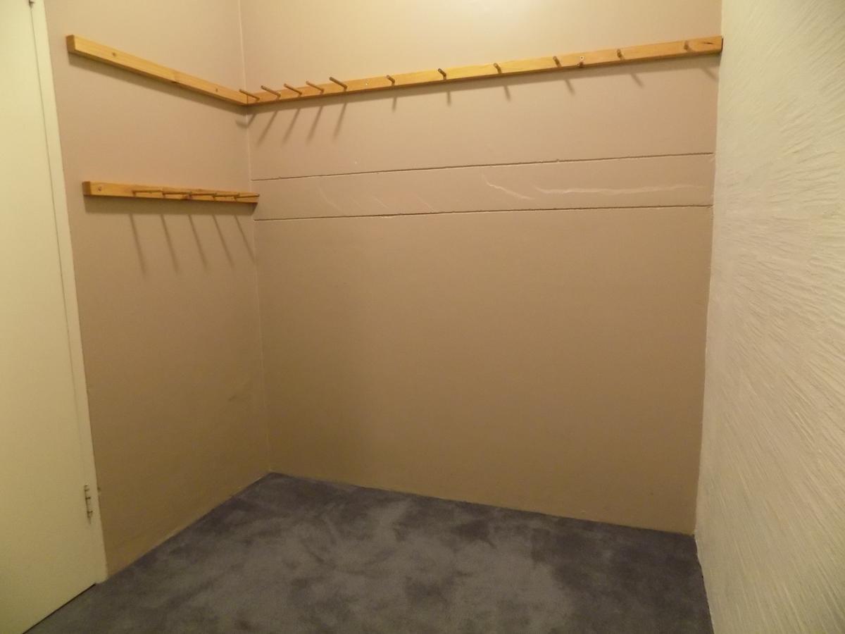 Mountain View, Kirwan 27