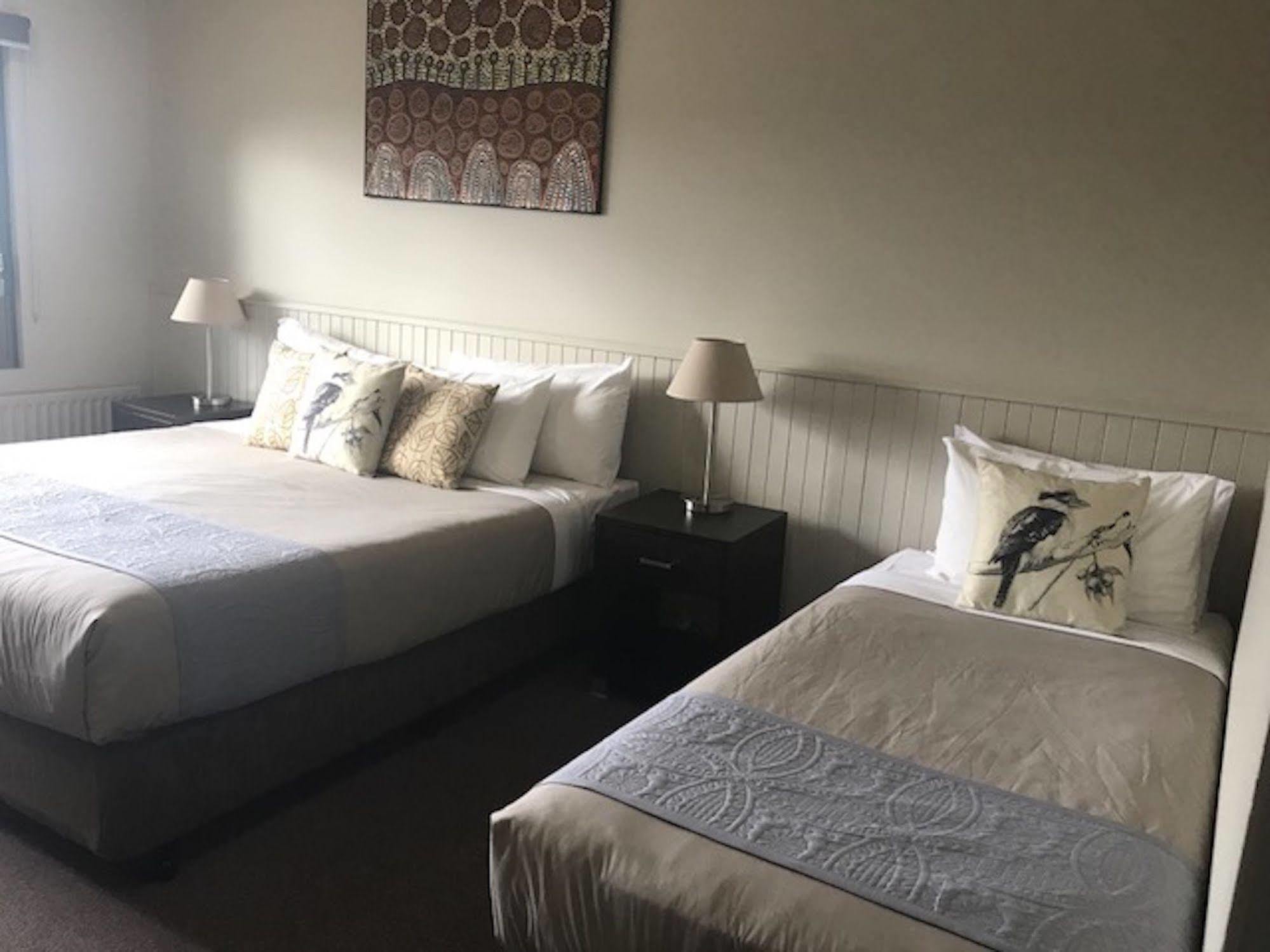 Jindy Motel 3*