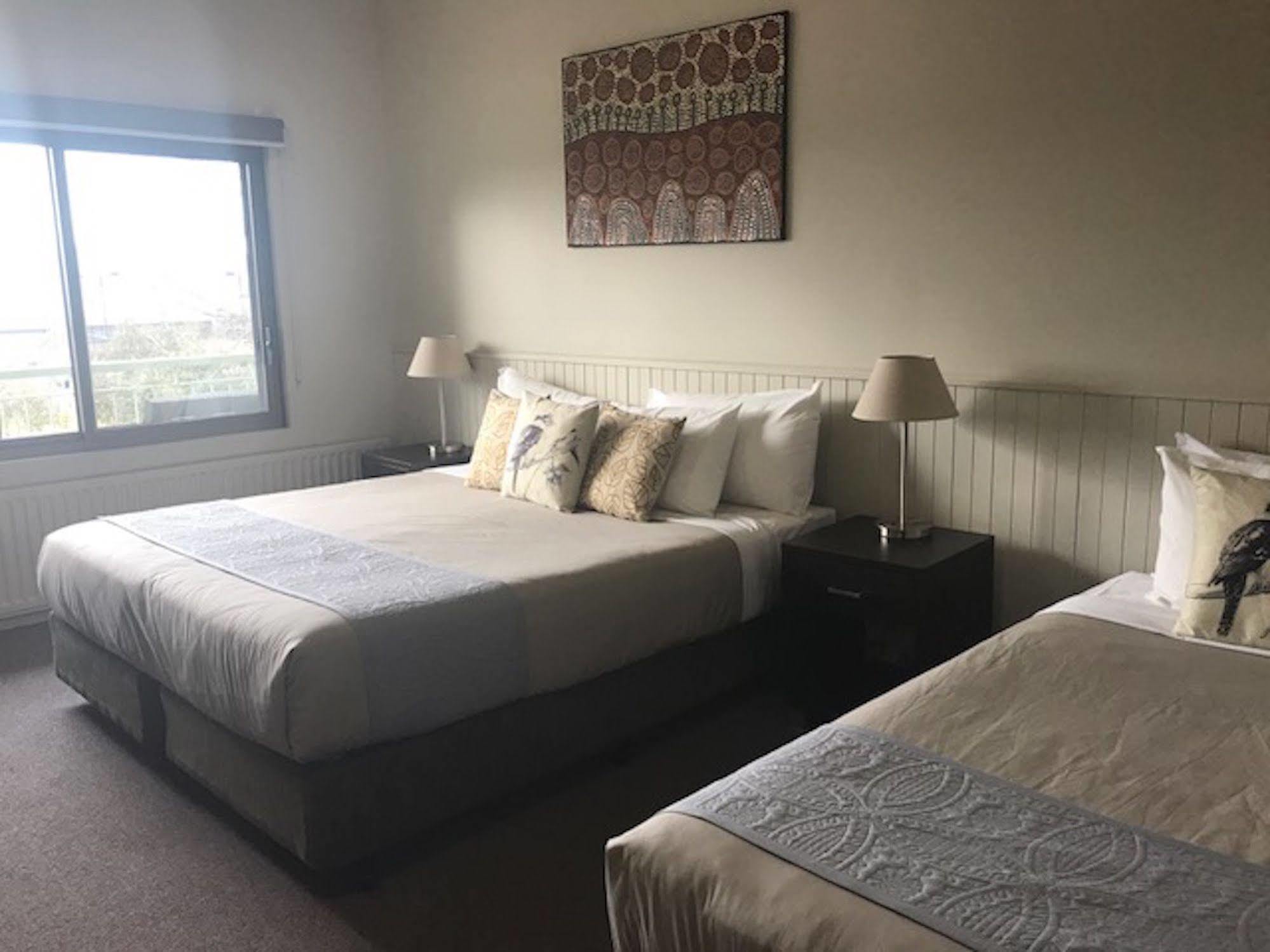 Jindy Motel 3*