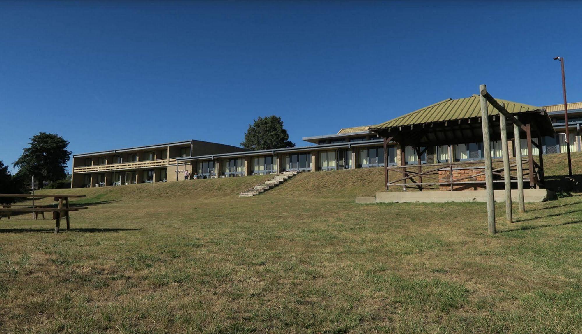 Hotel Lake Jindabyne Hotel 3*